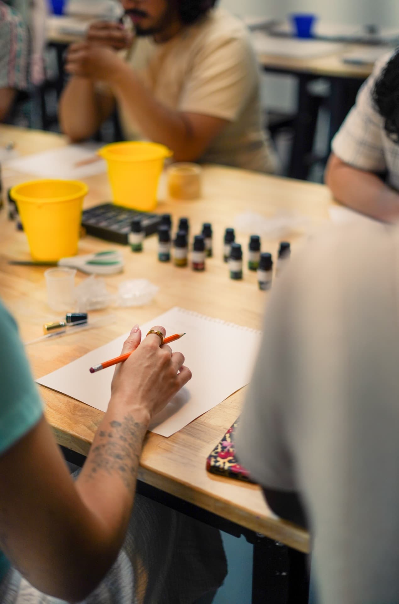 Intro to Perfume workshop at Mixed Mediums Chicago